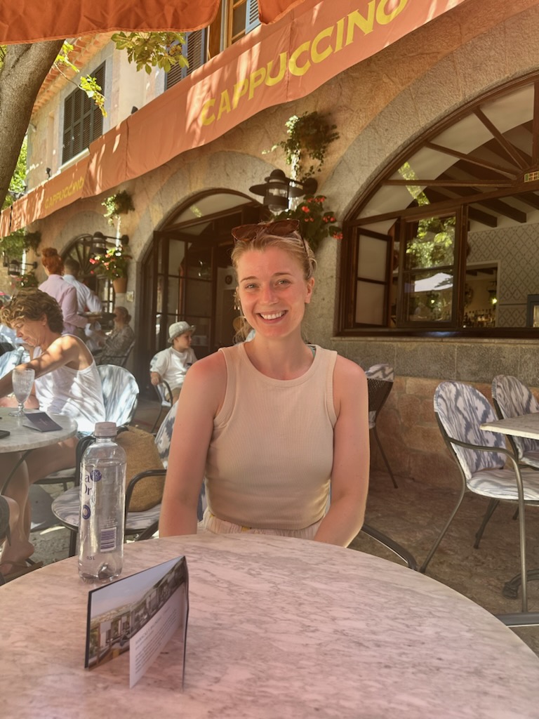 Bilde av toastmaster Helena Anzjøn